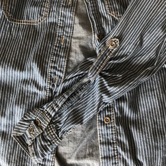 Long-Sleeve Button Down Shirt - Picture 3 of 4